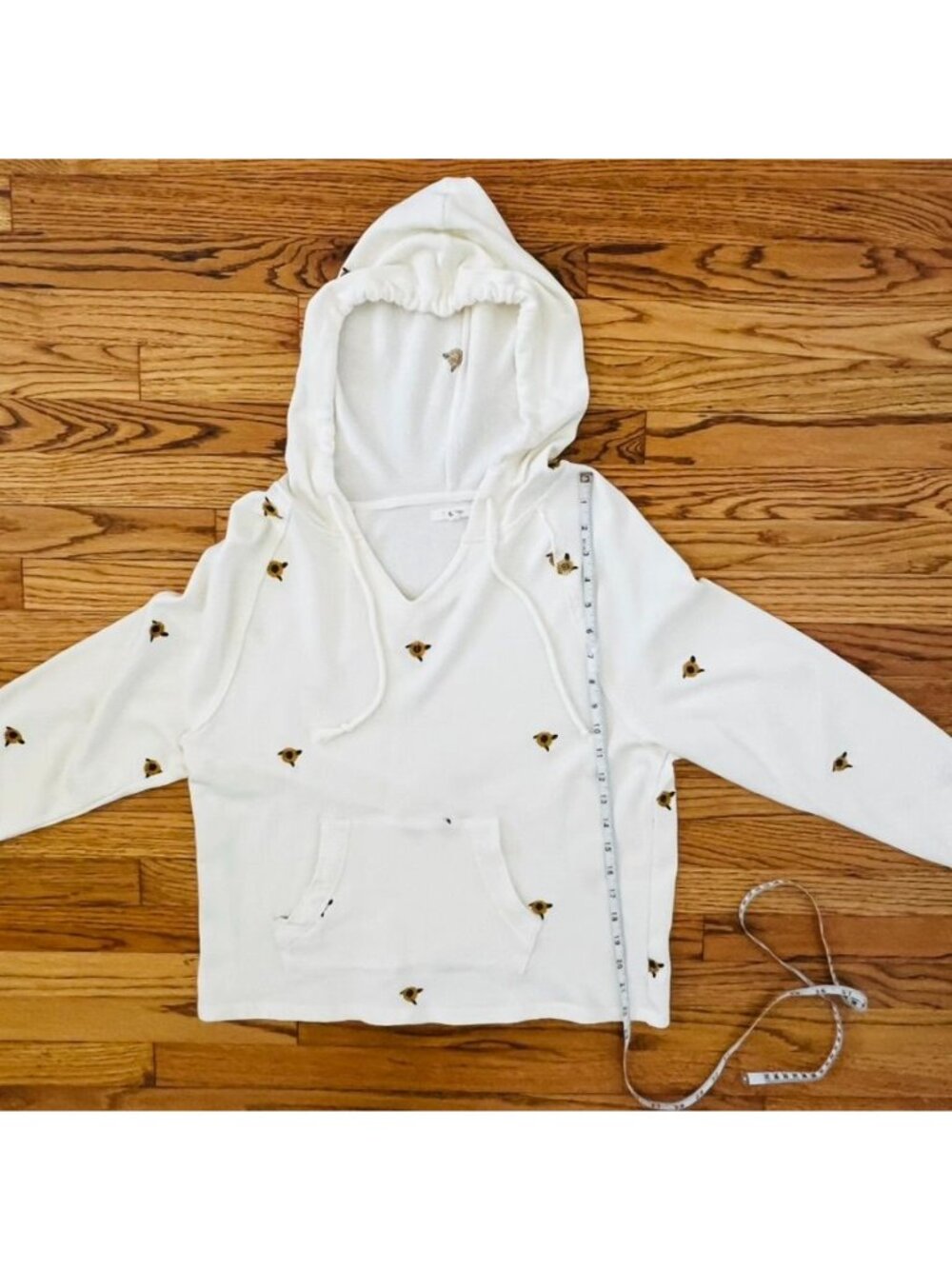 NWOT Sunflower Embroidered Hoodie Cream Lightweight Boho Floral Pullover Cottage - Picture 13 of 13